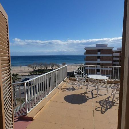 Atico Con Vista Mar. 50 M De La Playa - Casa Nova 13 Daire Roses Dış mekan fotoğraf