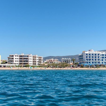 Atico Con Vista Mar. 50 M De La Playa - Casa Nova 13 Daire Roses Dış mekan fotoğraf